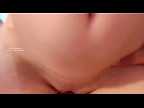 ❤️ माझ्या बहिणीच्या खोलीत झोपलो होतो आणि मला जाग आली ❌  आमच्याकडे mr.libporno.ru ❌️❤